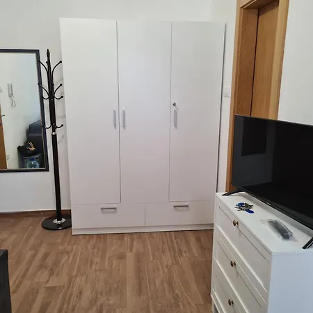Apartment Neven